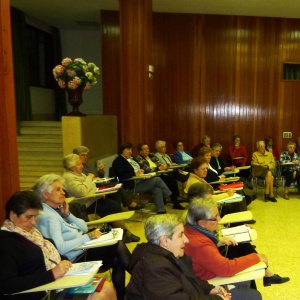 Todas reunidas.