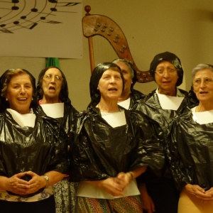 La fiesta sigue : Ursulinas de « ahora » recordando tiempos de « antes ».
