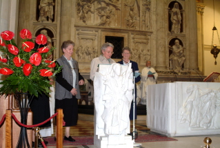 W_Loreto_basilique-Mercedes, Thérèse, Hazel.